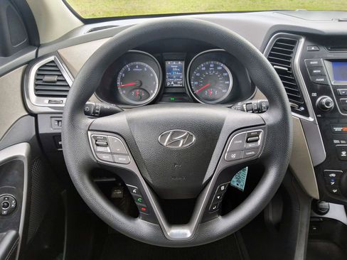 Used 2013 Hyundai Santa Fe Sport FWD image 6