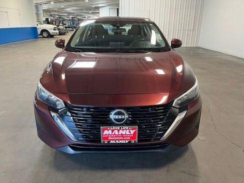 Used 2024 Nissan Sentra SV FWD image 8
