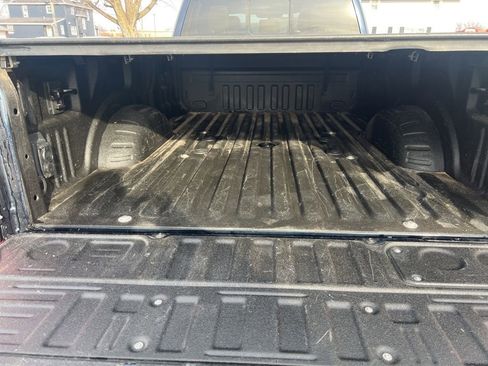 Used 2023 Ford F250 Lariat w/ Lariat Ultimate Package AWD/4WD image 8