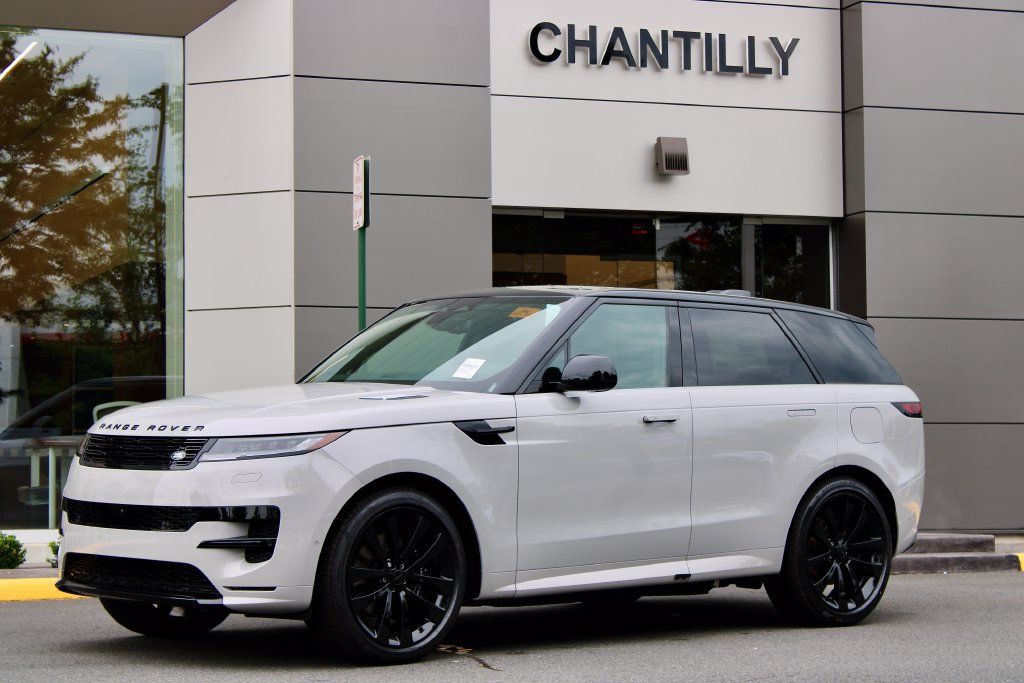 New 2027 Land Rover Range Rover Sport Dynamic SE Plug-In Hybrid AWD/4WD image 1