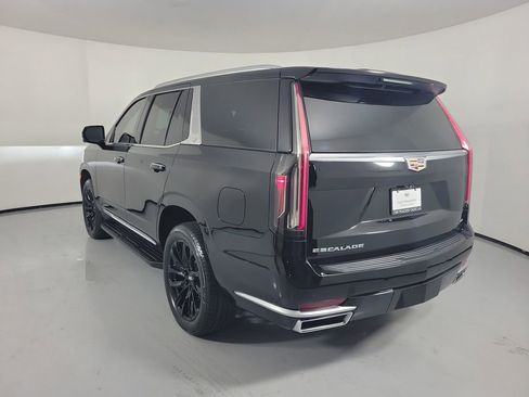 Certified 2023 Cadillac Escalade Premium Luxury RWD image 3