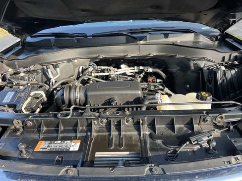 Certified 2023 Ford Explorer XLT w/ Equipment Group 202A AWD/4WD image 11
