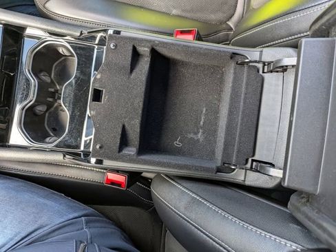 Used 2023 Jeep Grand Cherokee Altitude AWD/4WD image 31