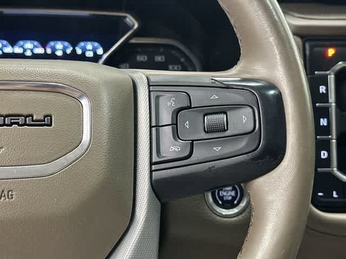 Used 2021 GMC Yukon XL Denali w/ Denali Premium Package RWD image 18