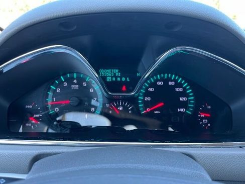 Used 2013 Chevrolet Traverse LT FWD image 21