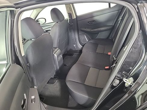 Used 2024 Nissan Sentra SV image 9