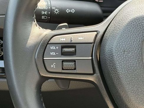 Certified 2025 Honda Accord EX-L image 19