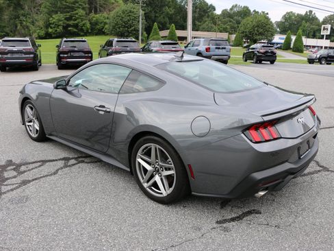Used 2024 Ford Mustang Premium RWD image 3