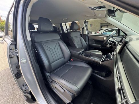 Used 2025 Hyundai Santa Fe SEL AWD/4WD image 39