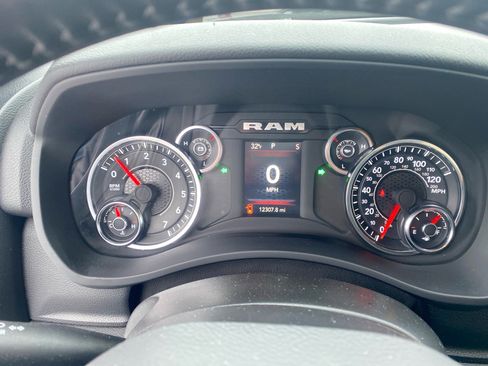 Used 2024 RAM 2500 Big Horn w/ Bed Utility Group image 14