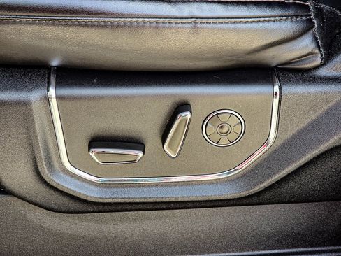 Used 2020 Ford Expedition Platinum image 15