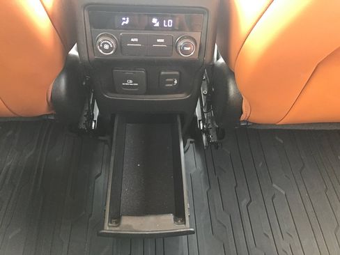 Certified 2019 GMC Acadia SLT AWD/4WD image 37