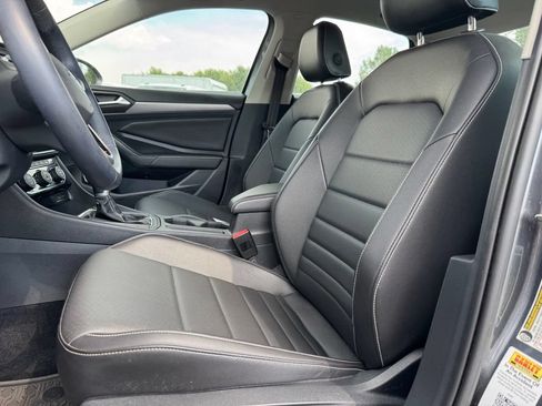 Used 2022 Volkswagen Jetta SE FWD image 10