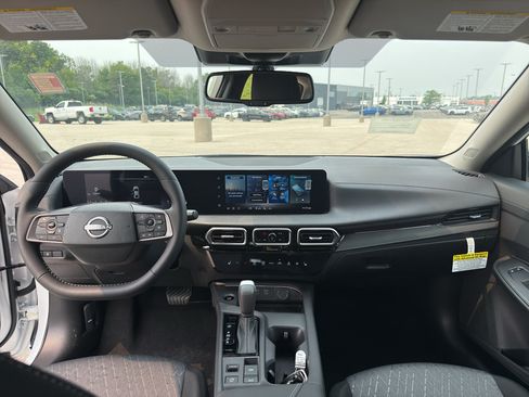 New 2026 Nissan Sentra SV w/ SV Convenience Package FWD image 27