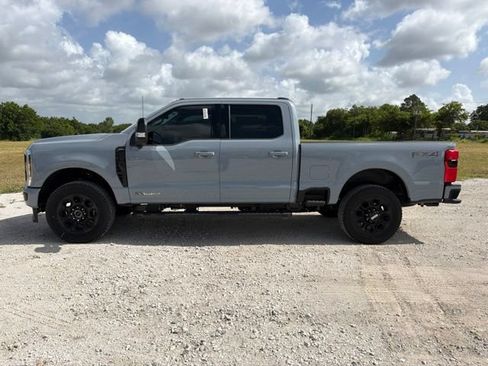 New 2026 Ford F250 Lariat w/ Black Appearance Package AWD/4WD image 12
