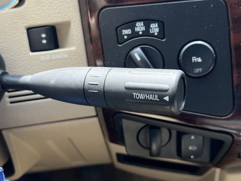 Used 2009 Ford F250 XL AWD/4WD image 17