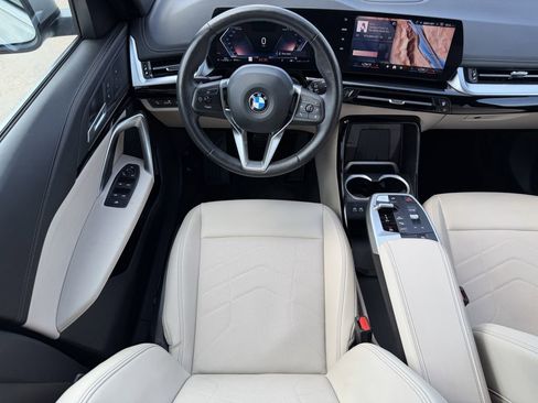 Used 2025 BMW X1 xDrive28i w/ Convenience Package AWD/4WD image 14