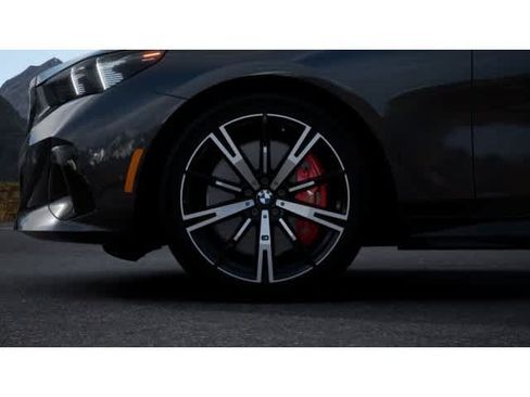 New 2027 BMW 540i xDrive w/ M Sport Package AWD/4WD image 7