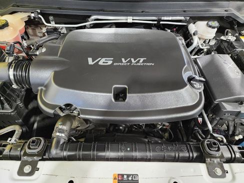 Used 2022 Chevrolet Colorado ZR2 AWD/4WD image 28