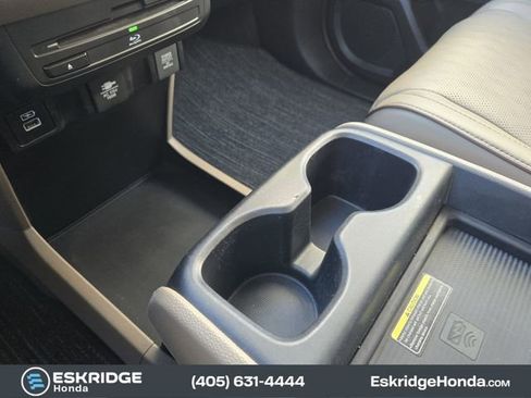 Used 2022 Honda Odyssey Elite image 22