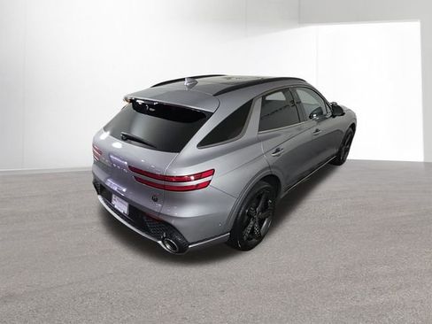 Used 2023 Genesis GV70 2.5T w/ Sport Prestige Package image 43
