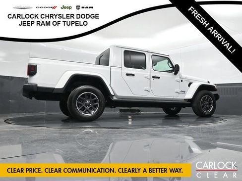 Used 2023 Jeep Gladiator Overland AWD/4WD image 48