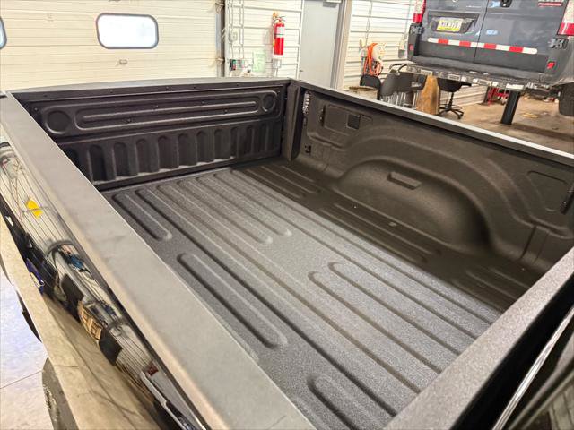 Certified 2025 RAM 2500 Big Horn AWD/4WD image 18