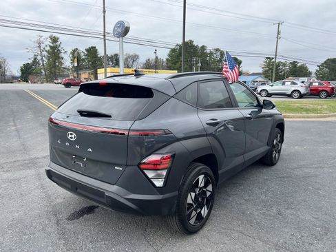 Used 2024 Hyundai Kona SEL image 5