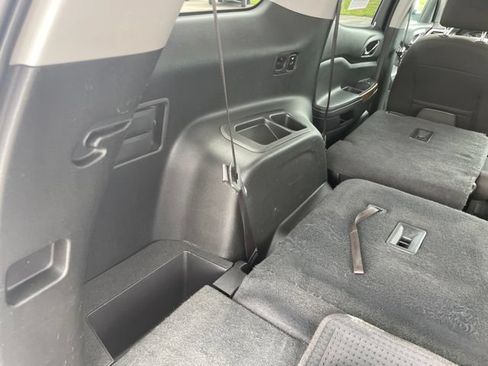 Used 2018 GMC Acadia SLE AWD/4WD image 71