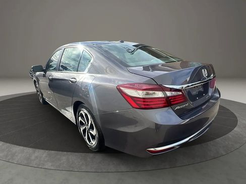 Used 2017 Honda Accord EX-L image 7