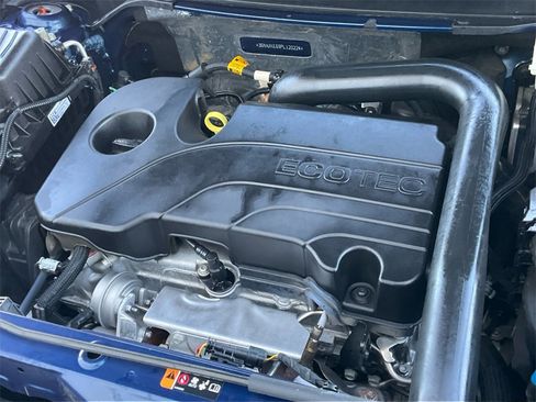 Used 2023 Chevrolet Equinox LT image 14