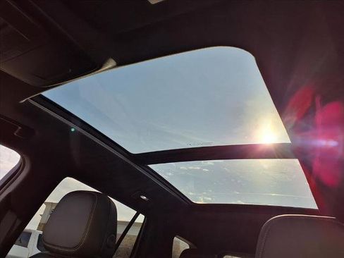 Certified 2025 GMC Terrain Elevation w/ Elevation Premium Package image 5