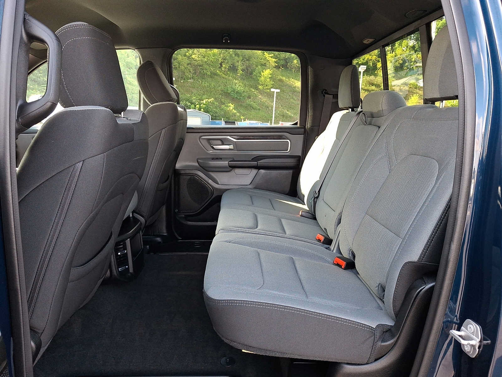 Used 2022 RAM 1500 Big Horn AWD/4WD image 8