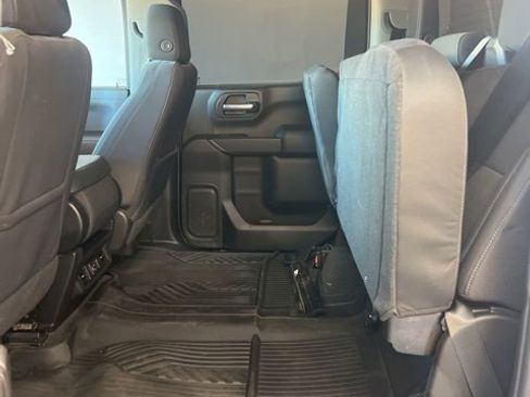 Used 2022 Chevrolet Silverado 1500 LT image 36