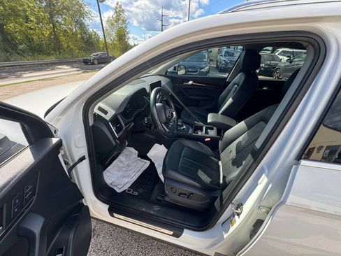 Used 2018 Audi Q5 2.0T Premium Plus w/ Premium Plus Package AWD/4WD image 11