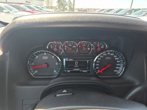 Used 2019 Chevrolet Suburban LT image 21