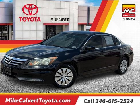 Used 2011 Honda Accord LX image 1
