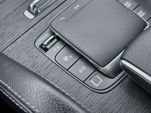 Used 2025 Mercedes-Benz GLE 350 4MATIC image 45