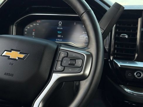 Used 2024 Chevrolet Silverado 1500 LT AWD/4WD image 16