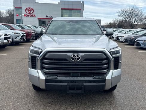 Used 2025 Toyota Tundra Limited AWD/4WD image 2