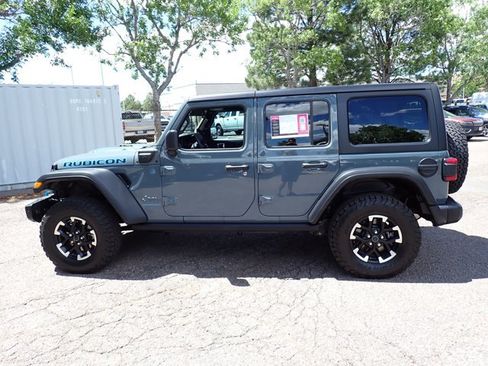 Used 2024 Jeep Wrangler Unlimited Rubicon 4xe w/ Capability Package AWD/4WD image 2