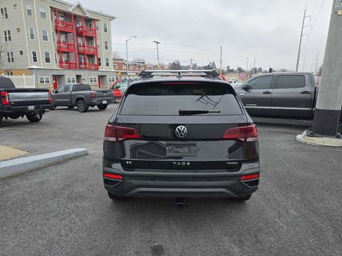 Used 2024 Volkswagen Taos SE image 7