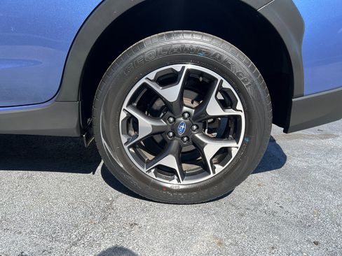 Used 2020 Subaru Crosstrek 2.0i Premium w/ Moonroof Package 2 image 13