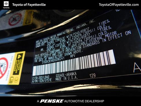 Used 2013 Toyota Highlander SE image 12