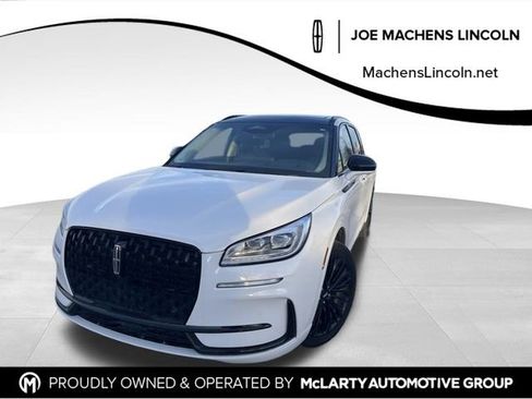 Used 2025 Lincoln Corsair Reserve w/ Equipment Group 202A image 1