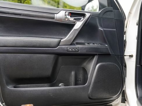 Used 2022 Lexus GX 460 w/ Black Line Special Edition AWD/4WD image 46