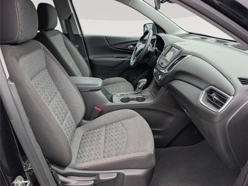 Used 2023 Chevrolet Equinox LT FWD image 11