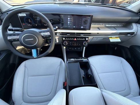 New 2026 Hyundai Tucson Blue SE image 21