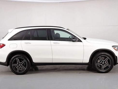 Used 2022 Mercedes-Benz GLC 300 4MATIC w/ AMG Line image 51