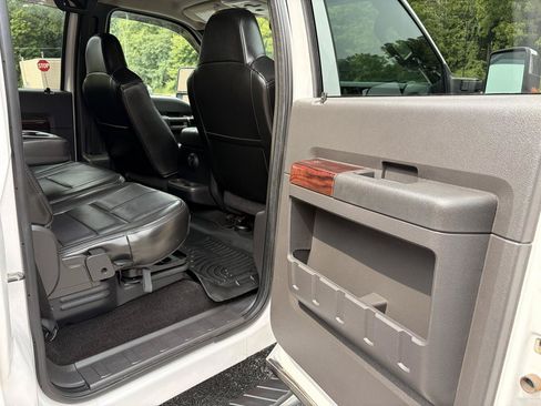 Used 2010 Ford F250 Lariat AWD/4WD image 30